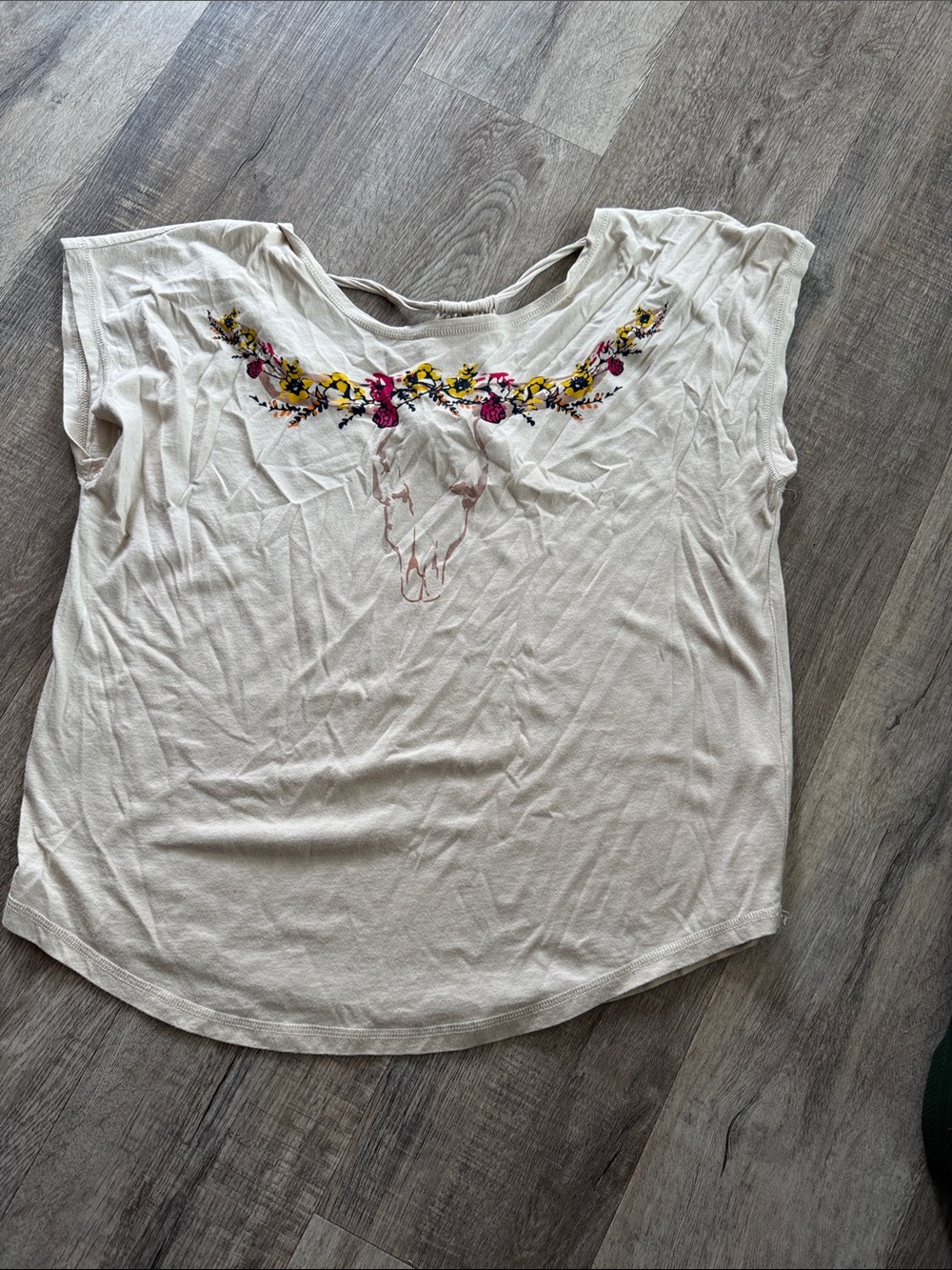 Ariat Cream Short-Sleeve Tee with Floral Embroidery